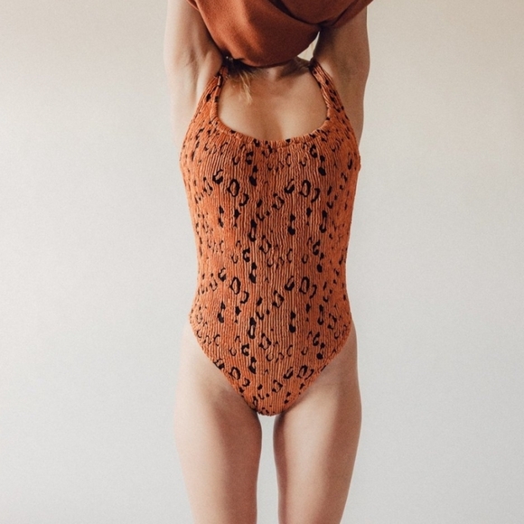Hunza G Other - Hunza G Swimsuit Square Neck Open Back Copper Leopard OS